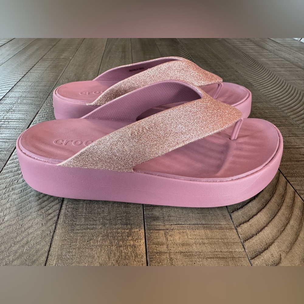 Crocs - Getaway Platform Glitter Flip Flop Sandals Women’s Size 10 (NWOT) - Picture 4 of 13